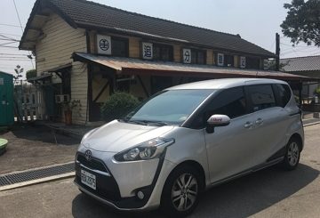 iRent Toyota Sienta