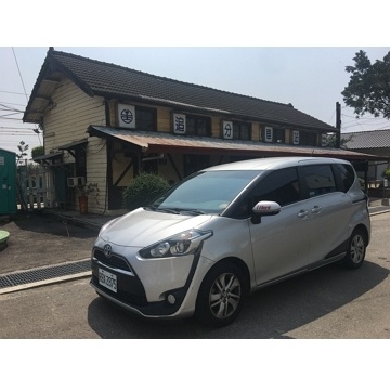 iRent Toyota Sienta