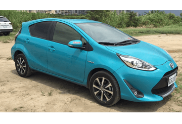 iRent Toyota Prius C